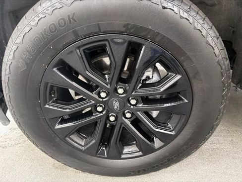 Used 2024 Ford F150 Lariat w/ Equipment Group 502A High AWD/4WD image 30
