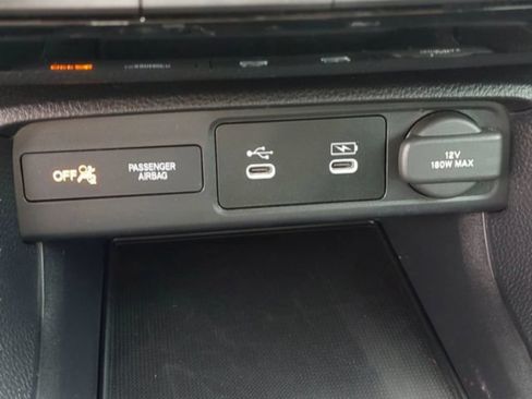 Used 2025 Honda Civic Sport image 17