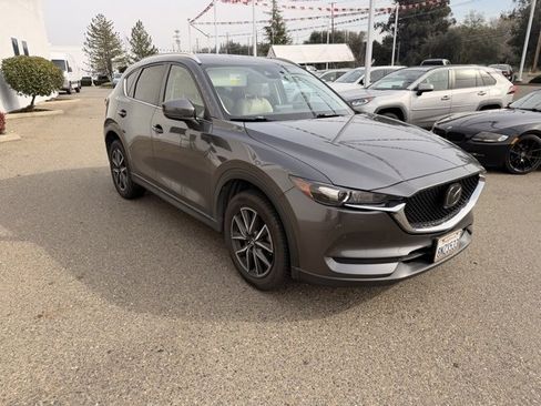 Used 2018 MAZDA CX-5 Touring w/ Preferred Equipment Package image 4