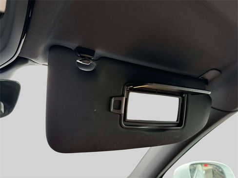 Used 2022 Volvo XC60 B5 Inscription w/ Advanced Package image 35