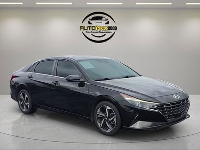 Used 2021 Hyundai Elantra SEL w/ Convenience + Premium Package