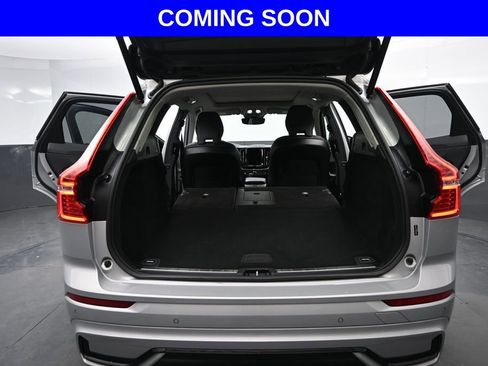 Used 2025 Volvo XC60 B5 Plus AWD/4WD image 20