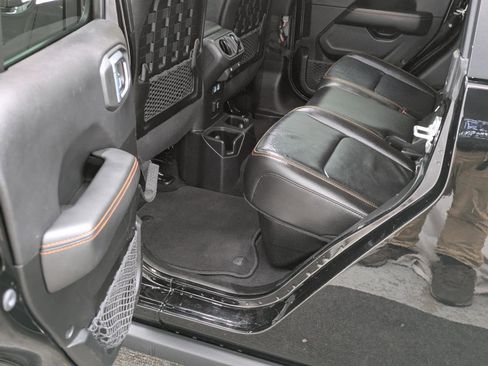 Used 2023 Jeep Gladiator Mojave w/ Dual Top Group image 22