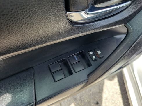 Used 2014 Toyota Corolla S FWD image 17