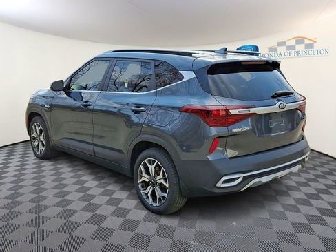 Used 2021 Kia Seltos EX image 4