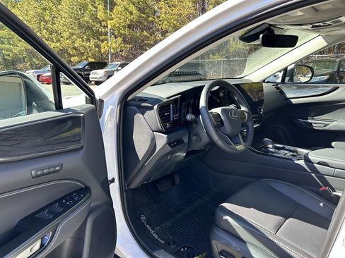 Used 2025 Lexus NX 350 AWD w/ Premium Package image 9