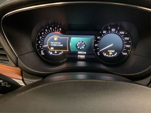 Used 2019 Lincoln MKC Reserve image 21