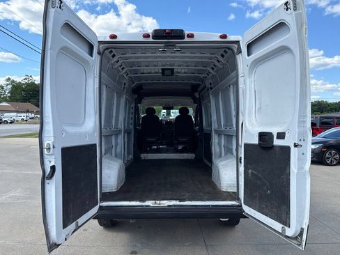 Used 2024 RAM ProMaster 2500 w/ Convenience Group FWD image 46