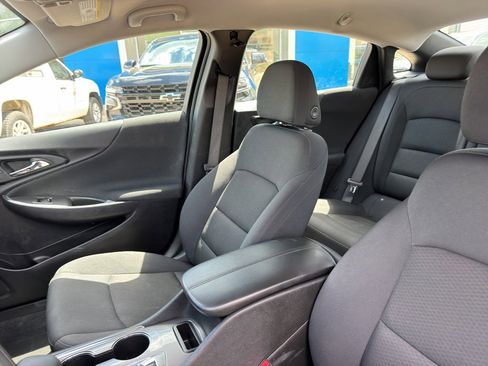 Certified 2025 Chevrolet Malibu LT image 30