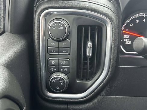 Used 2020 Chevrolet Silverado 1500 LT Trail Boss w/ Convenience Package image 21