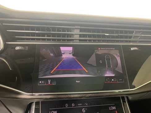 Used 2021 Audi Q8 Premium AWD/4WD image 26