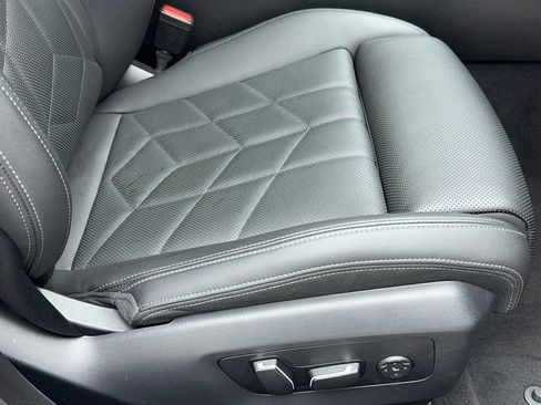 Used 2025 BMW 530i image 46