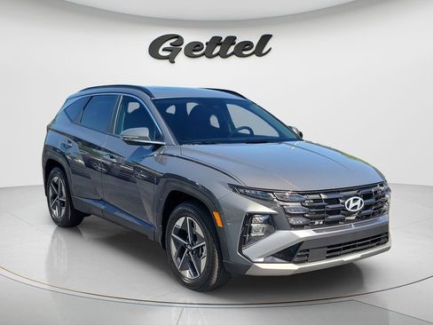 Certified 2025 Hyundai Tucson SEL FWD image 3