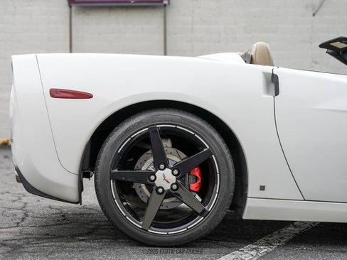 Used 2006 Chevrolet Corvette Convertible w/ Preferred Equipment Group RWD image 10