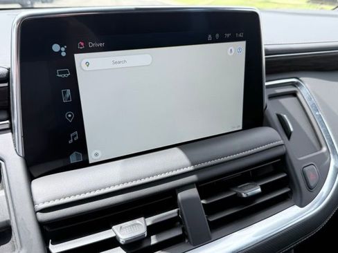 Used 2024 Chevrolet Tahoe Premier AWD/4WD image 40