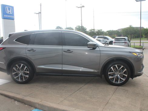 Used 2024 Acura MDX FWD w/ Technology Package image 4