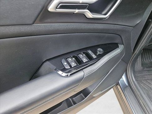 Used 2023 Kia Sportage EX FWD image 14