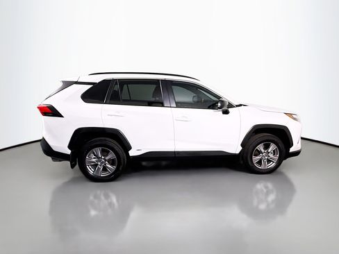 Used 2024 Toyota RAV4 LE AWD/4WD image 11