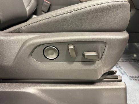 New 2026 GMC Sierra 1500 SLT w/ SLT Premium Package image 31