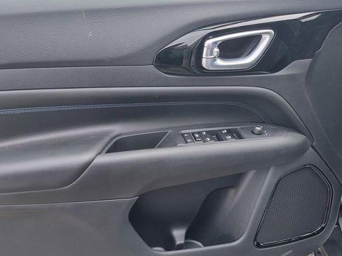 New 2026 Jeep Compass Latitude image 8