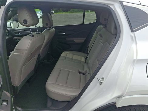Certified 2024 Buick Envista Sport Touring FWD image 10