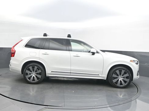 Certified 2024 Volvo XC90 B6 Ultimate w/ Lounge Package AWD/4WD image 8