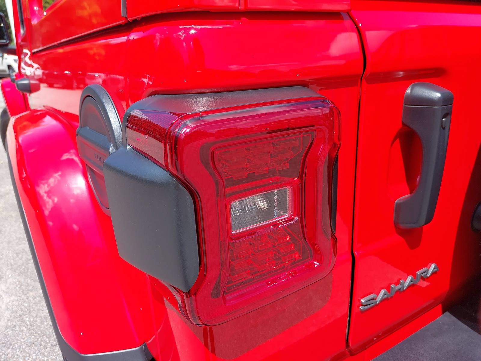 New 2026 Jeep Wrangler Unlimited Sahara AWD/4WD image 35