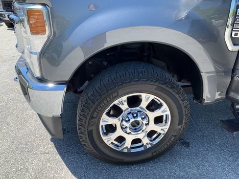 Used 2022 Ford F350 Lariat w/ Chrome Package AWD/4WD image 40