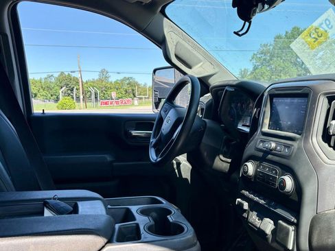 Used 2024 Chevrolet Silverado 2500 W/T w/ WT Convenience Package AWD/4WD image 9