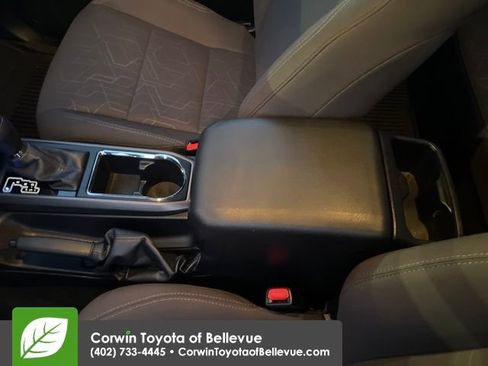 Used 2017 Toyota Tacoma TRD Off-Road image 24