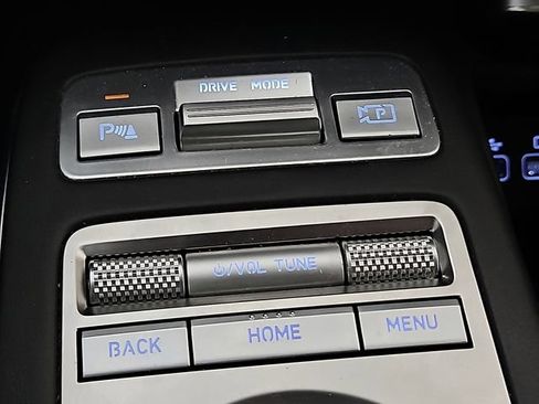 Used 2025 Genesis GV70 2.5T w/ Select Package AWD/4WD image 29