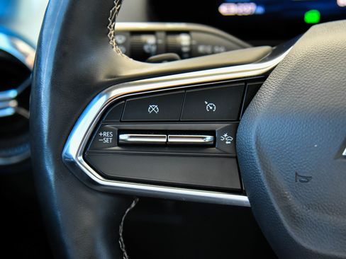 Used 2025 Chevrolet Equinox EV LT w/ Convenience Package FWD image 40