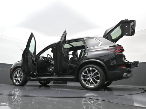 Used 2026 BMW X5 xDrive40i AWD/4WD image 42