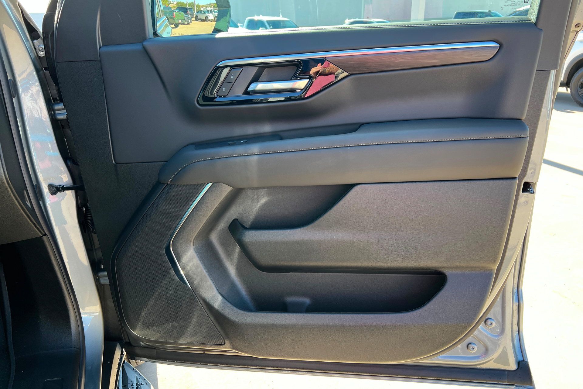New 2026 Chevrolet Tahoe LS AWD/4WD image 25