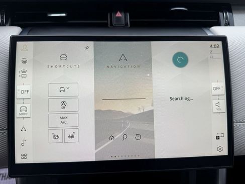 Used 2024 Land Rover Discovery Sport Dynamic SE image 17