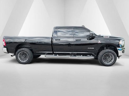 Used 2024 RAM 3500 Big Horn AWD/4WD image 8