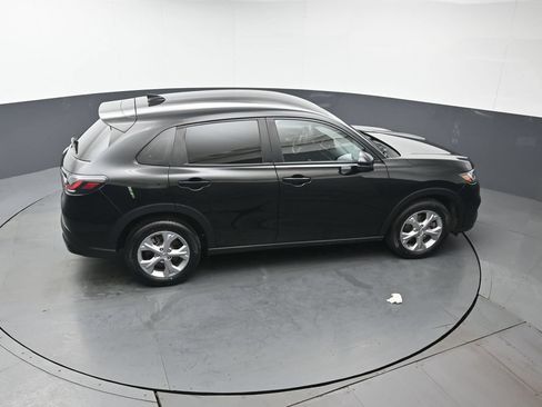 Certified 2024 Honda HR-V LX image 36