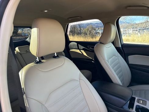 Certified 2021 Ford Edge SEL w/ Cargo Accessory Package image 28