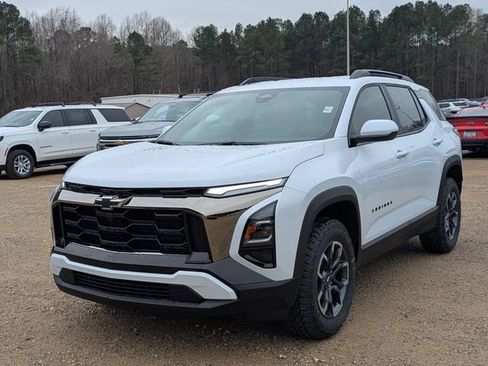 New 2026 Chevrolet Equinox ACTIV w/ Convenience Package III AWD/4WD image 5