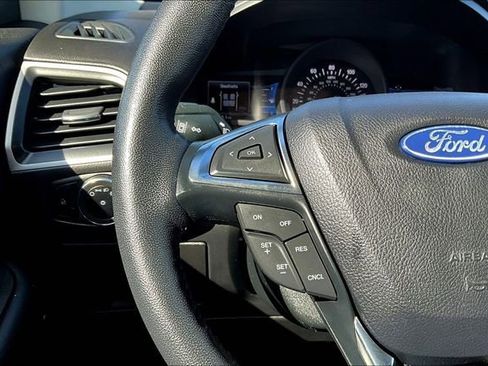 Used 2024 Ford Edge SEL image 10