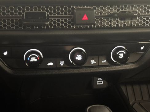 Used 2024 Honda HR-V Sport image 21