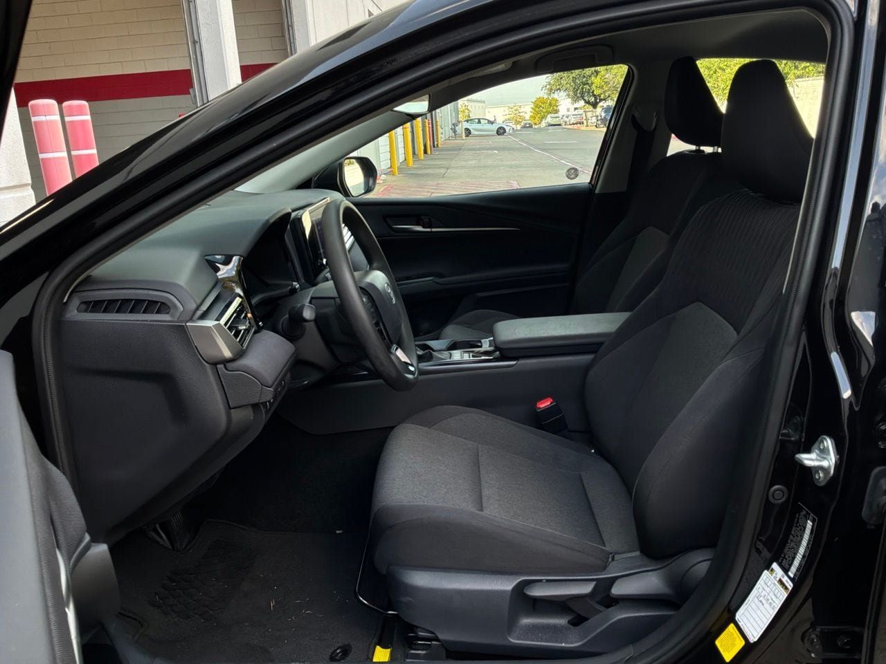 Used 2026 Toyota Camry LE FWD image 10