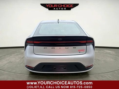 Used 2023 Toyota Prius LE FWD image 4