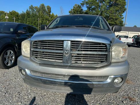 Used 2007 Dodge Ram 1500 Truck SLT image 2