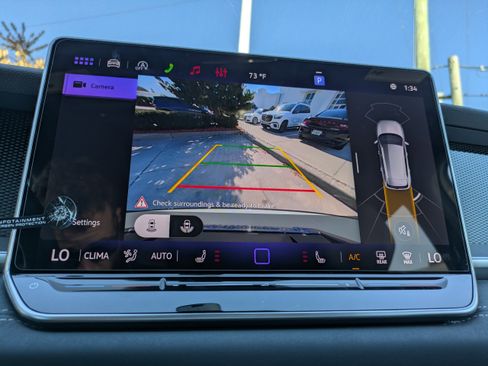 New 2026 Volkswagen Tiguan SE R-Line image 23