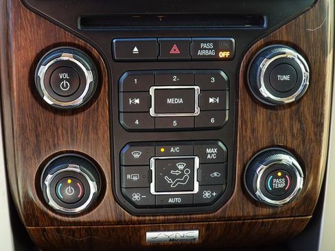 Used 2013 Ford F150 Lariat w/ Luxury Equipment Group image 43