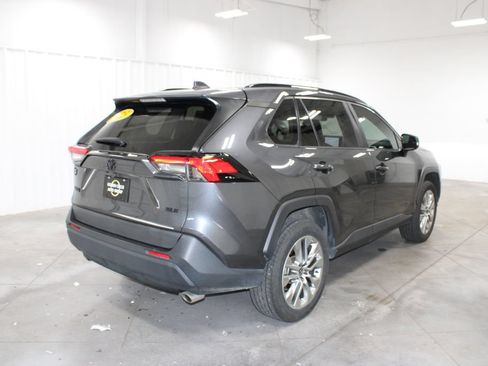 Used 2023 Toyota RAV4 XLE Premium FWD image 9