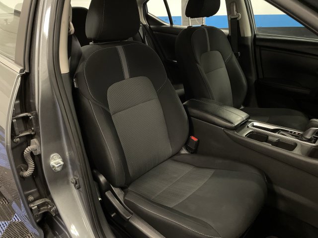 Used 2024 Nissan Sentra SV FWD image 24
