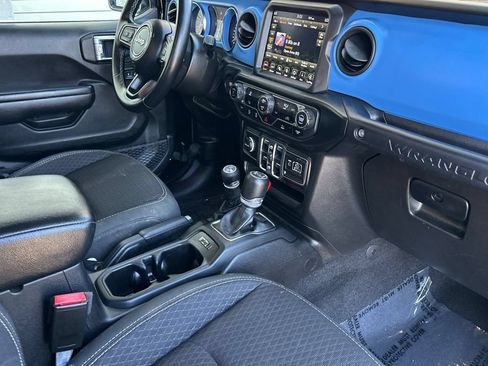 Used 2021 Jeep Wrangler Unlimited Sport AWD/4WD image 13