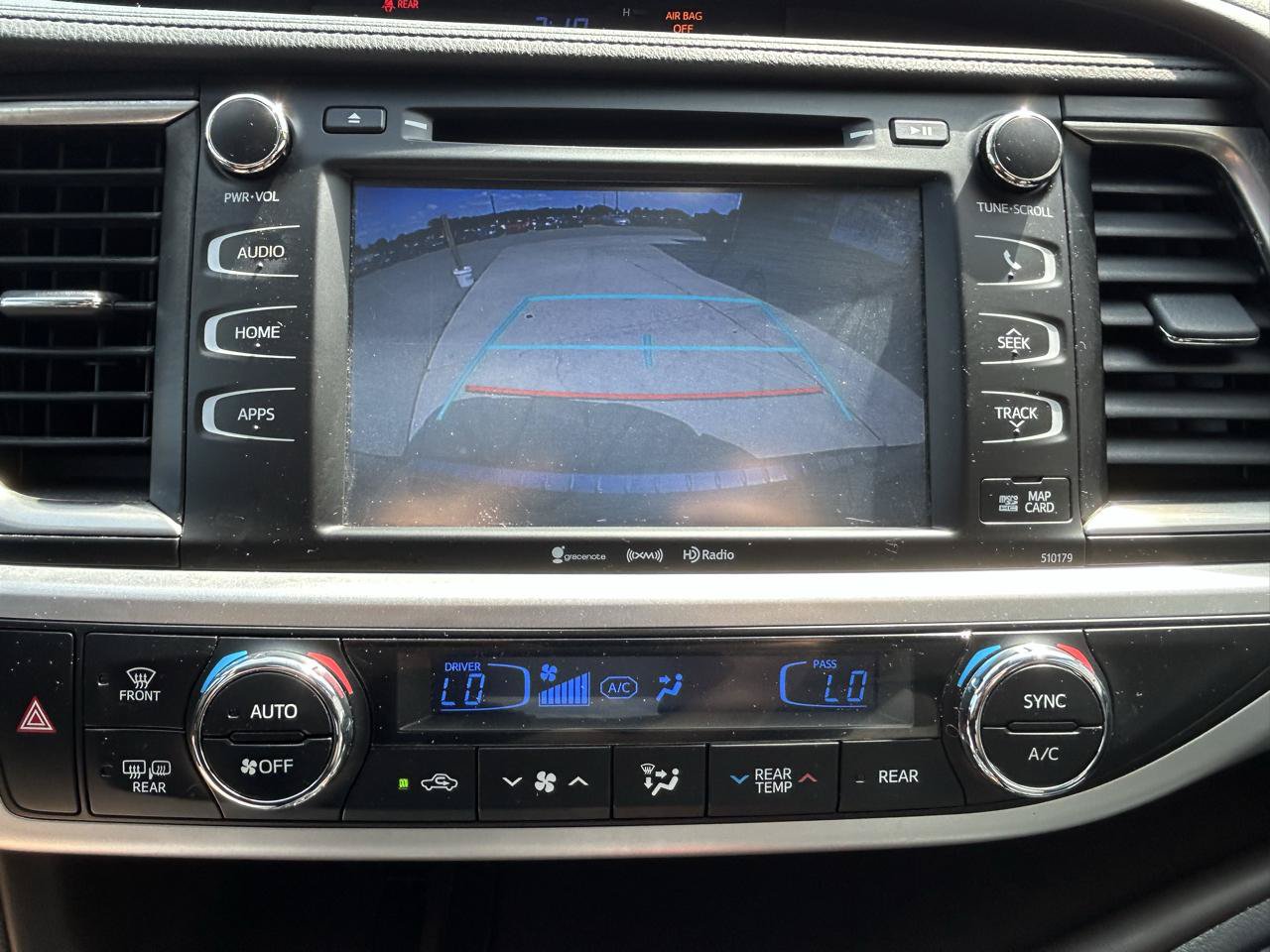 Used 2018 Toyota Highlander XLE w/ Protection Package #3 AWD/4WD image 25